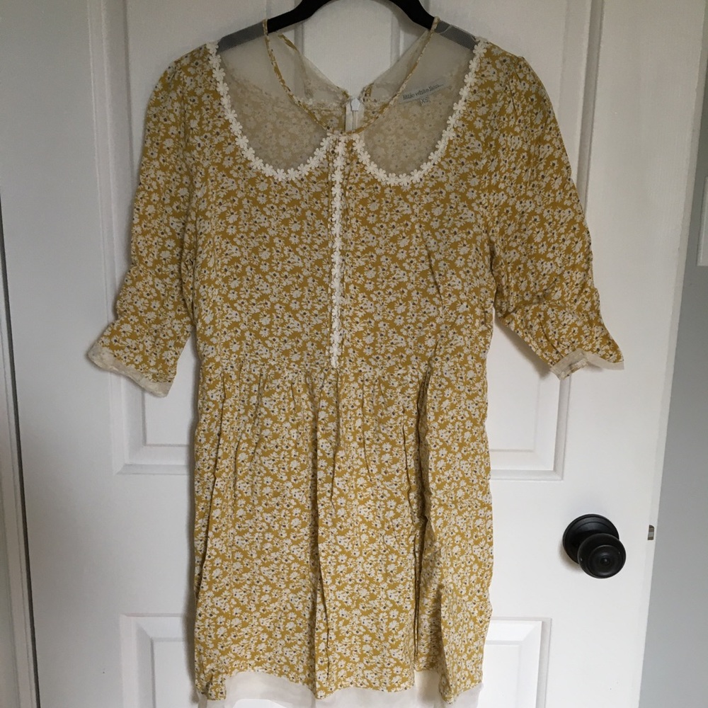 3/$25 Yellow floral dress